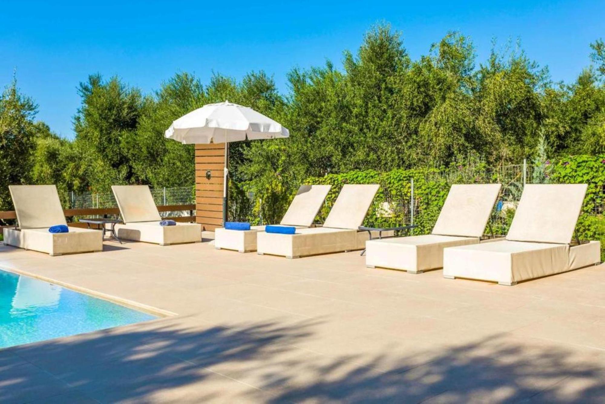 Astarte Villas - Petra Elia Private Villa With Pool Plános Eksteriør billede